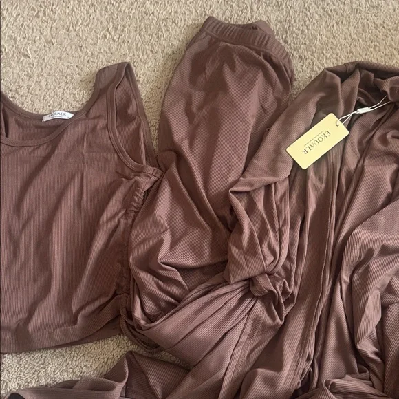 Ribbed 3-piece Lounge Set - Picture 4 of 6